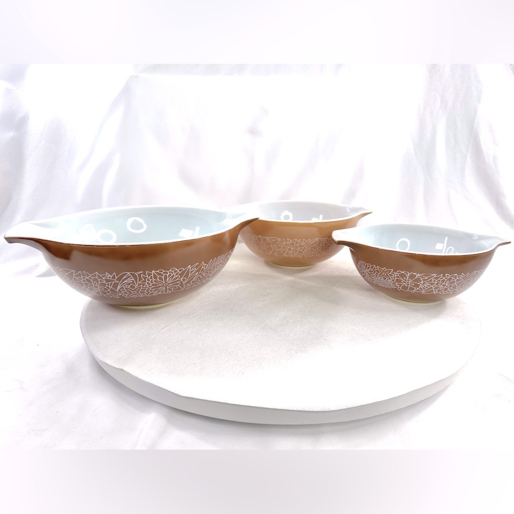 Vintage Pyrex Woodland Cinderella Set of 3 Ovenware Mixing Bowls 444 443 442